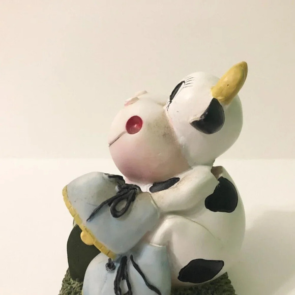Vintage  Cow With Butterfly Coin Bank Resin Figure 4 Inch Tall - Picture 6 of 15
